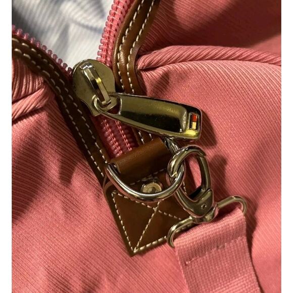 Vintage Tommy Hilfiger Duffle Bag Pink 21x12 Weekender Carry-on - Picture 5 of 10
